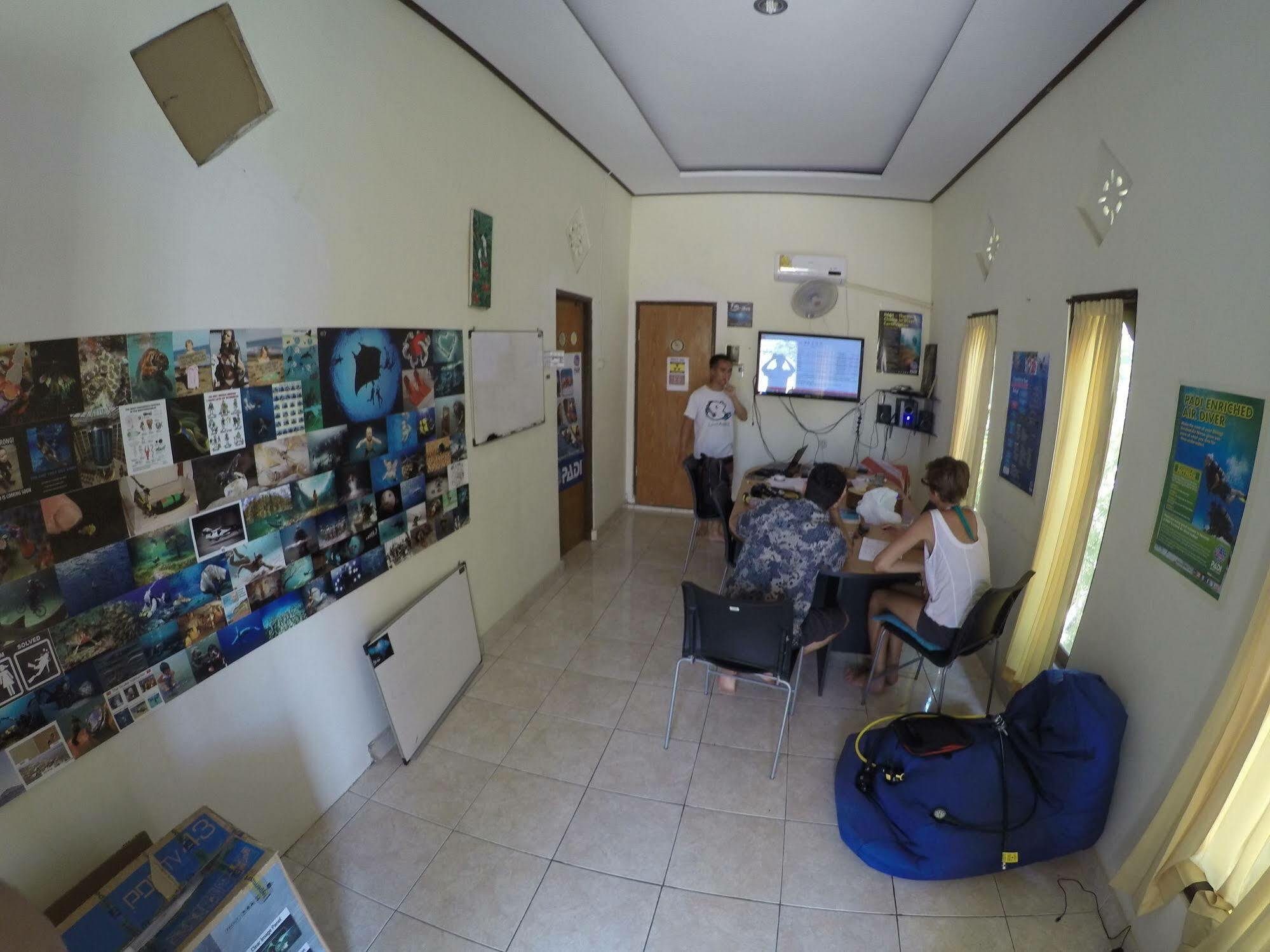 Albergue Bali Fab Dive Center Amed Exterior foto